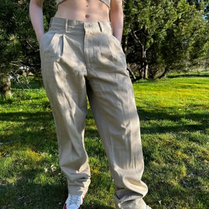 Kostymbyxor  - Perfekta low-waist brallor 