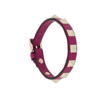Valentino armband  - Säljer detta super fina valentino armband som är använt fåtal gånger. Nypris 2805