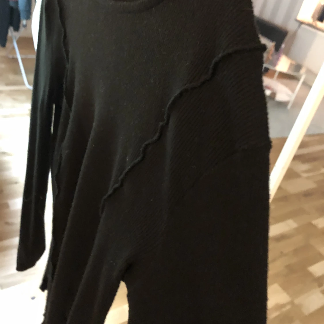 Gina tricot svart tröja  - 90