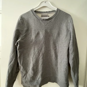 Tröja - Cellon Klein tröja. Skick 8/10 inte skador på tröjan.