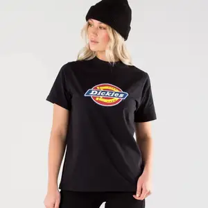 Dickies tröja som är använd fåtal gånger men är i väldigt bra skick. 