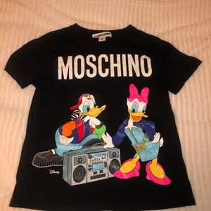 T-shirt H&M x Moschino 🖤