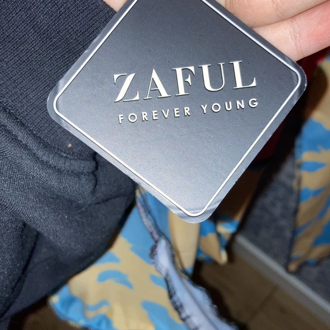 Tajt färgglad klänning - 90