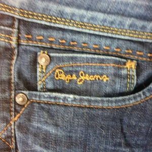 PePe Jeans - Retro riktigt snygga jeans Köparen betalar frakten