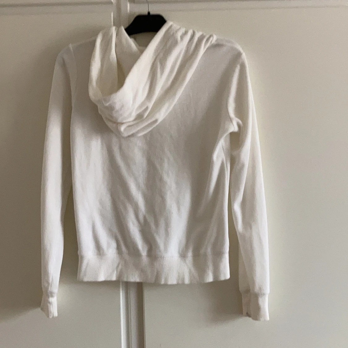 Vit velor tröja st M - 90