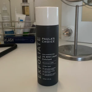 Paulas choice 2% BHA liquid exfoliant -  Säljer pga passade inte mig men funkar säkert jättebra för andra. Endast använd 2 ggr. Jag tvättar den noga o paketerar den säkert innan jag skickar iväg. :) För mer info om produkten se bilderna. 118 ml. 