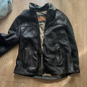Timberland Läder Jacka  - Strl L, köpare står för frakt kondition 8/10