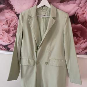 Pale green P&B blazer size M