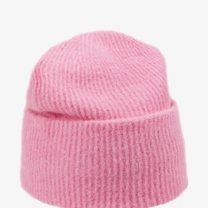 Samsøe samsøe norhat bubbelgum pink - Supermysig mössa som passar perfekt nu till våren💕Sparsamt använd🥰 skriv för fler bilder eller mer information❣️