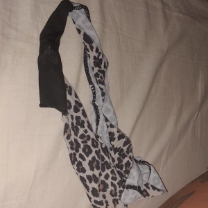 M&m strung i storlek S/m - Helt nha våta och fina 