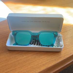 Intressekoll på mina superfina solglasögon från chimi!! Färgen aqua 004, finns inte kvar på hemsidan. Super fint skick.💓 säljer endast vid bra bud. 