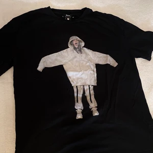 Billie Eilish t-shirt - Billie Eilish t-shirt, bra skick. Mjukt tyg. 