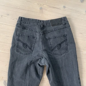 Vintage jeans - Vintage jeans köpta second hand🥰