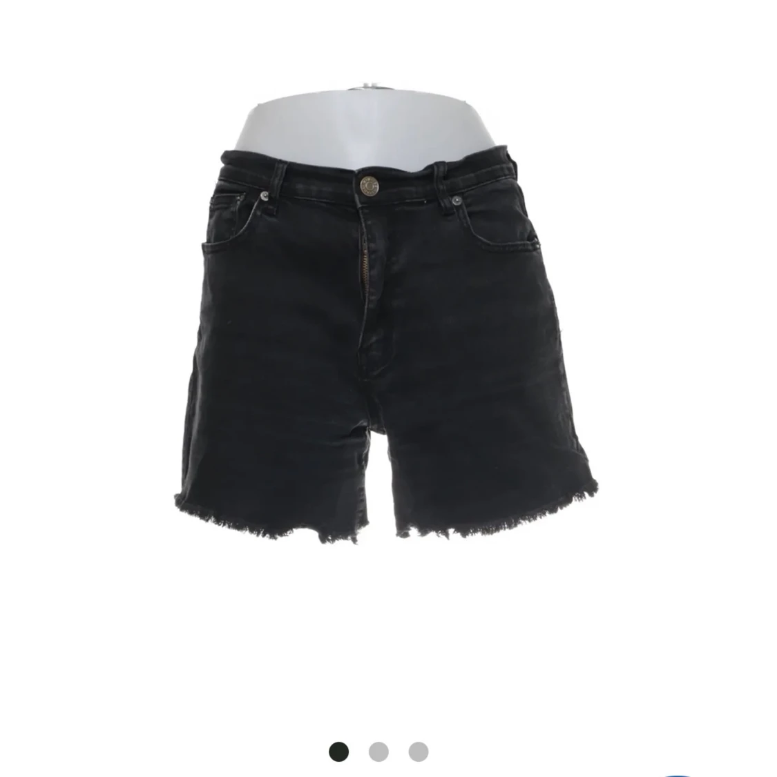 Svarta shorts