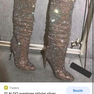 Glitter klackar - SÖKER! Skor som liknar dessa snälla hör av er om ni har hade varit så snöllt.