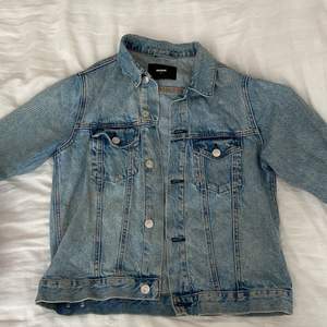 Jeans jacka ifrån Gina för ett par år sen