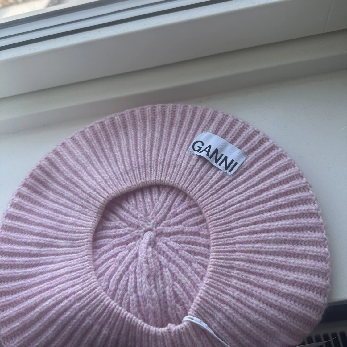 Ganni mössa  - 90