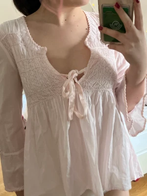 Rosa odd Molly tröja - Söt, bra skick bara använd en gång