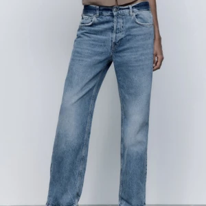 Zara boyfriend jeans!  - Säljer dessa slutsålda jeans från zara! 
