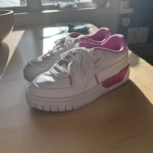 Puma-skor - Puma skor storlek 37. Använda 3 gånger, superfint skick. 