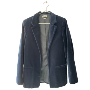 Zadig & Voltaire Kavaj - Kavaj i mörkblå sammet från Zadig Voltaire. Inga defekter