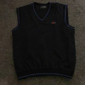 Boxy väst - Unik väst i XL, ganska boxy fit på västen