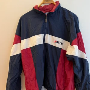 Retrojacka - Retrojacka i tunnt material. 