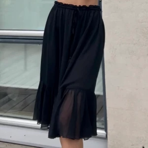 Svart kjol - Svart kjol i jättefint skick! 