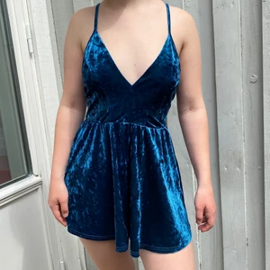 Platsuit strl S - Köpt från Urban Outfitters. Storlek S.