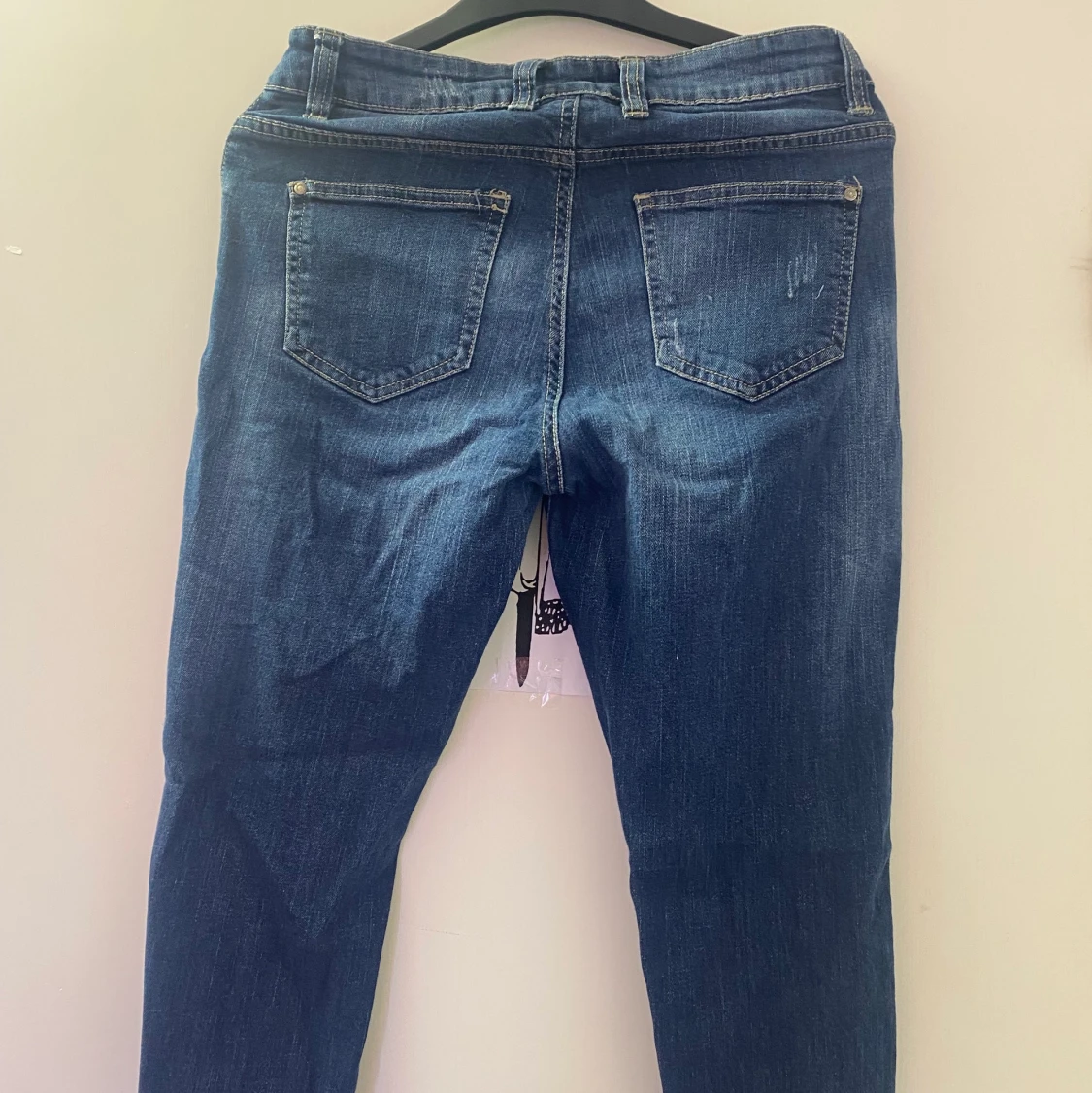 Lågmidjade snygga slitna jeans! - 91