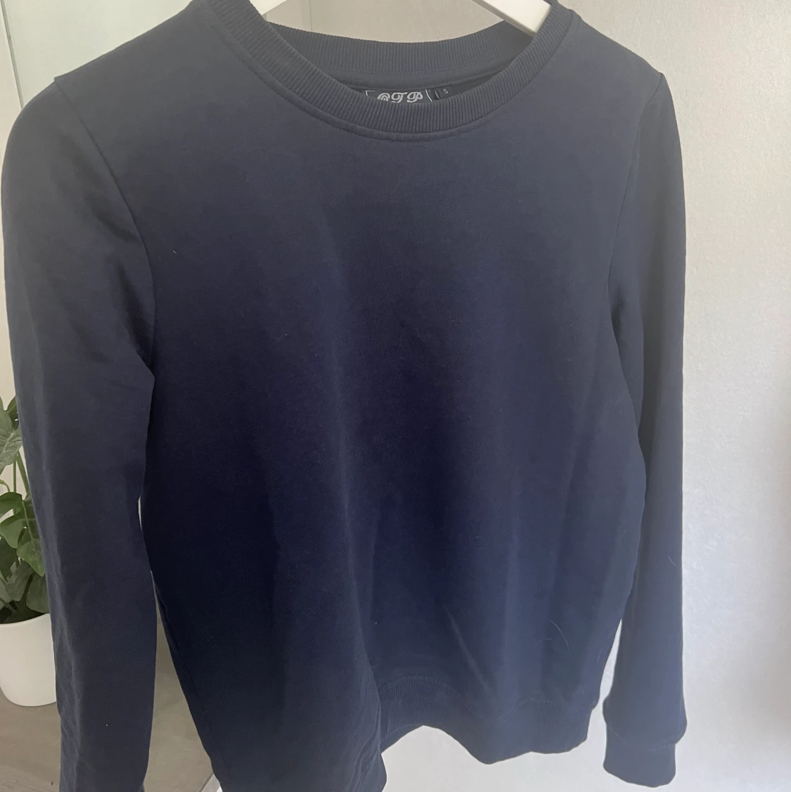 Blå sweatshirt
