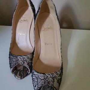Louboutin skor - Jette fina skor från Louboutin, storlek 38