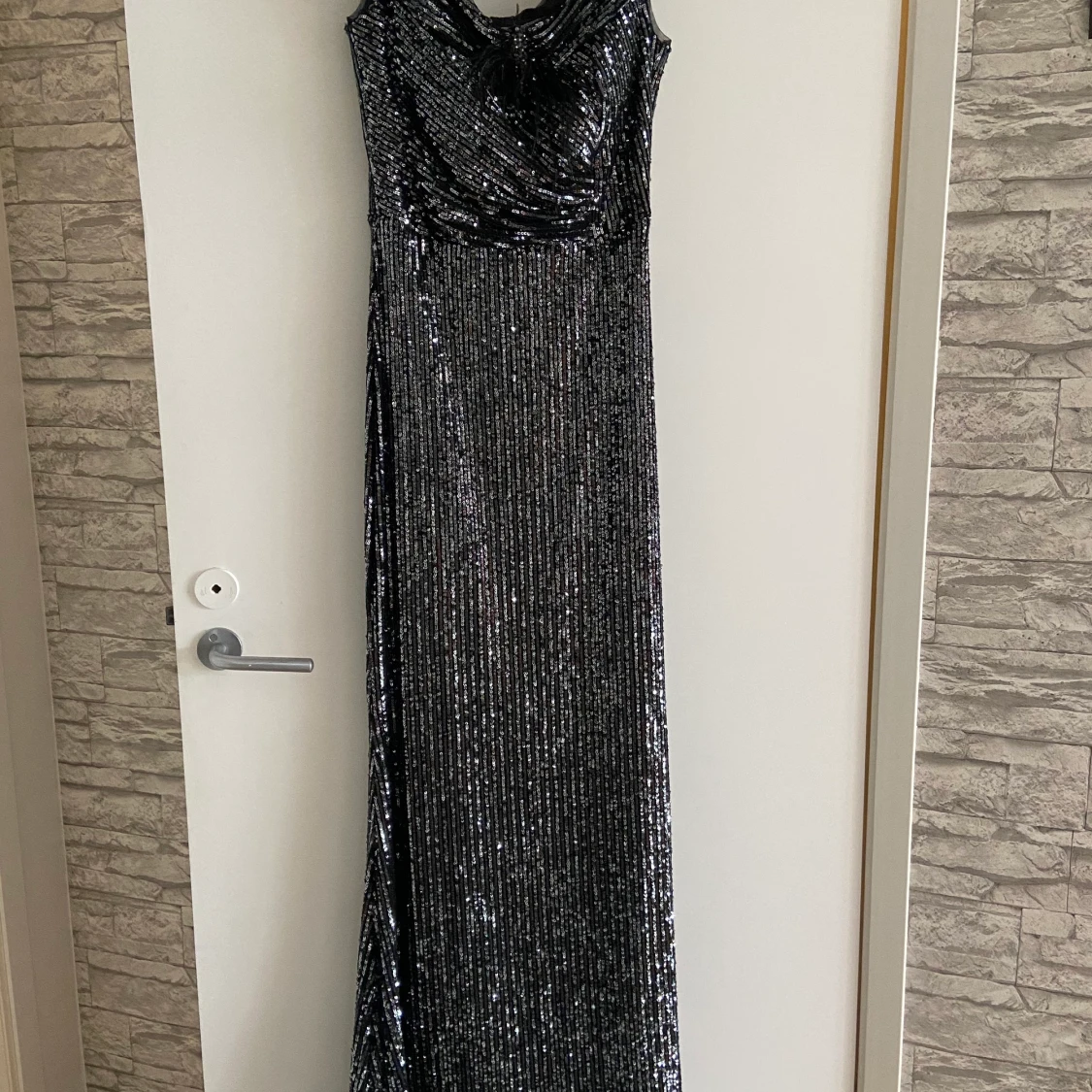 Fin svart paljettklänning festklänning - 91