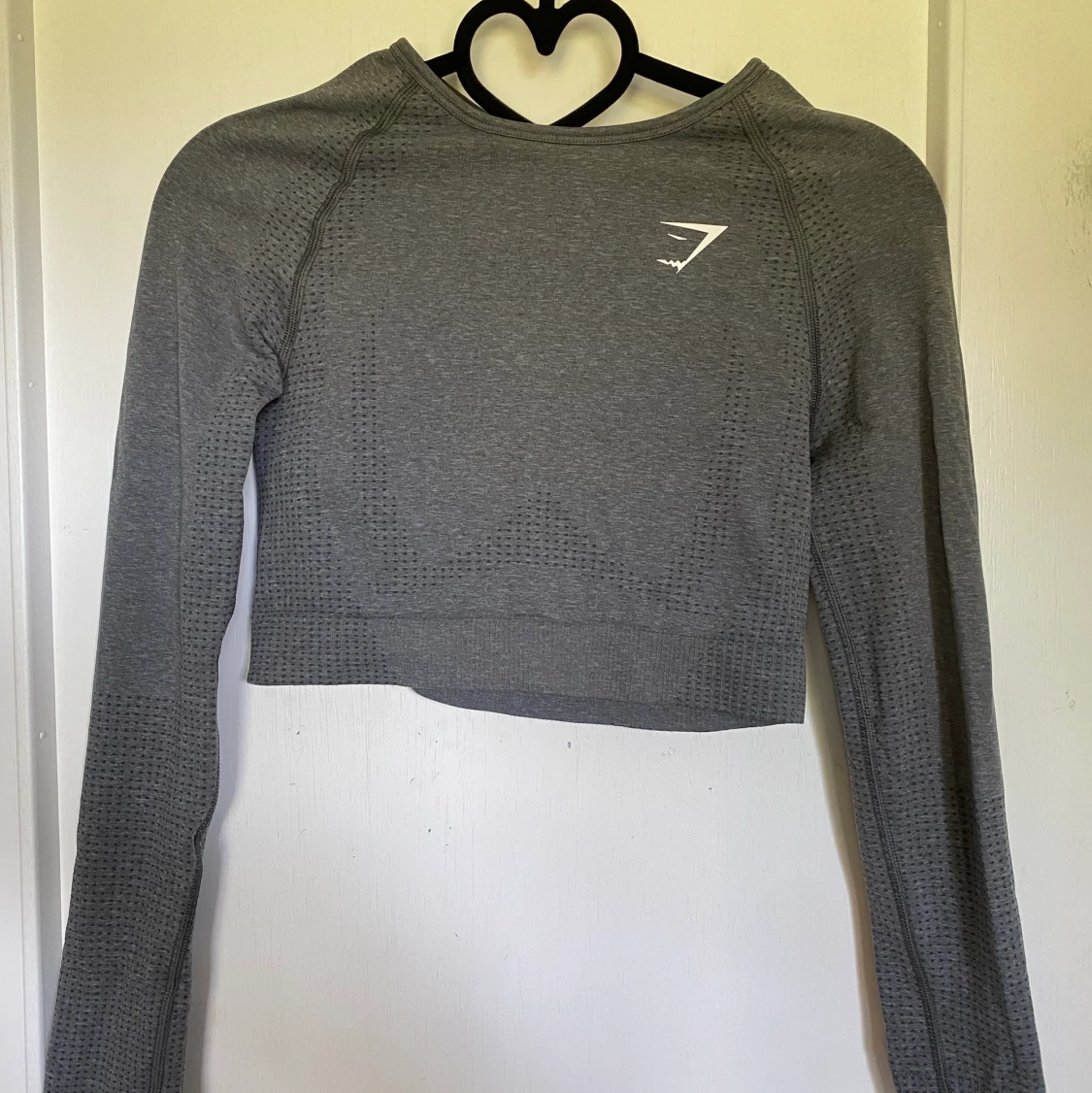 Grå Gymshark långärmad crop top (oanvänd)💕 - 91