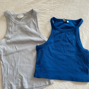 Färgglada toppar💙 - Jättefina blå linnen, bägge i storlek s💙 skriv för fler bilder! Styckpris och frakten tillkommer, kram Ebba🫶🏽