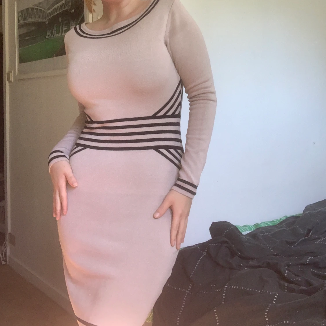 Tight Nude klänning - 90