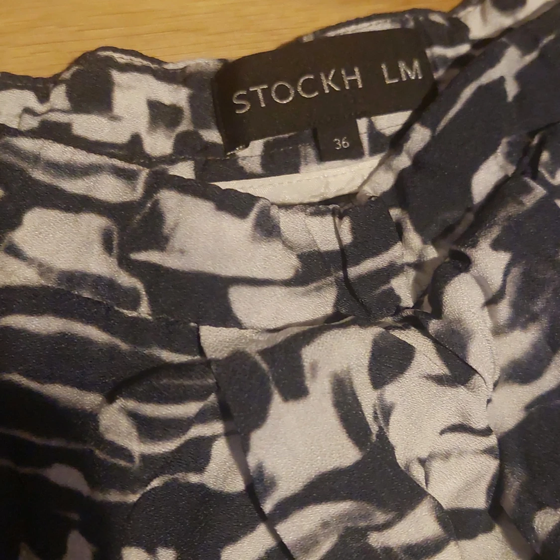 Stockholm LM stl 36 knälång kjol - 90