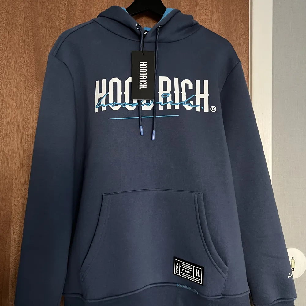 Hoodrich hoodie säljes pga för liten (aldrig använd). Kan hämtas i Karlstad eller Torsby.. Hoodies.