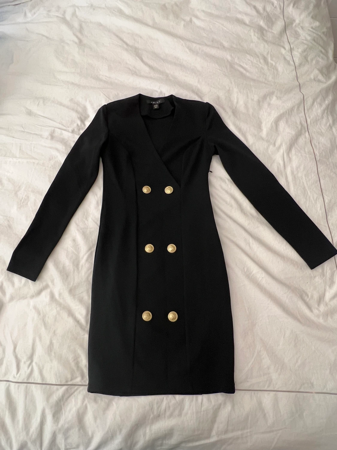 Elegant svart klänning  - 90