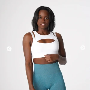 Nvgtn sportbh  - Vit sport bh från NVGTN. Helt oanvänd. Pris är diskuterbart. Hör gärna av dig om du undrar något🤍