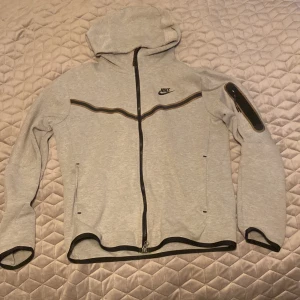 Nike  - Bra sick lite använd men funkar bra