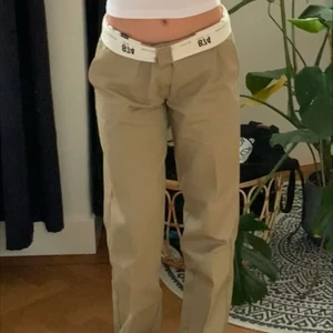 Dickies 874 - Säljer nu mina dickies 874.                                                  Strl 28/30                                                                          Nästan helt oanvända