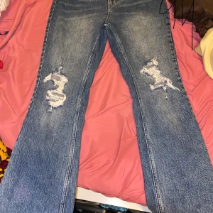 Ripped Jeans - storlek 44