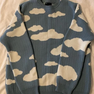 Molntröja Asos - Oversized molntröja från Asos. Storlek M!