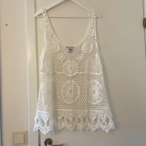 Virkat linne - Såå fint virkat linne som jag tyvärr inte är bekväm i.. passar större och mindre beroende på önskad passform 🤗