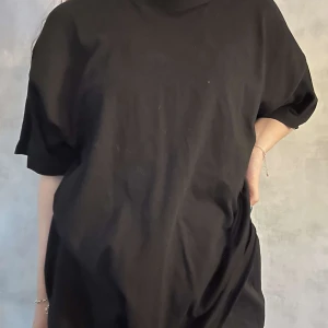 Tshirt - Tröja från Boohoo storlek M bra skick