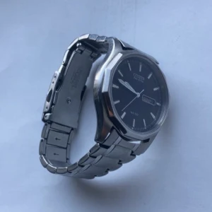 Citizen klocka  - Citizen herr klocka i bra skick. Nypris 1700kr men denna är lite använd så priset kan diskuteras. 