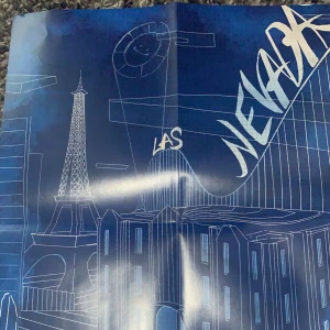 Quackity poster - Quackity las nevadas poster från 2021. Har inga skador. Köpt för ungefär 270kr + frakt 150kr + tull 90kr = 510 kr