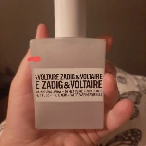 Zadig parfym this is her! 30 ml - Mängd enligt bild
