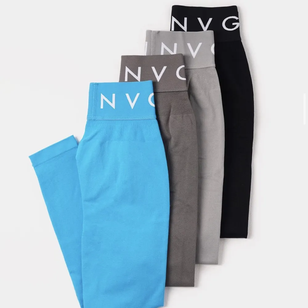 Säljer mina helt nya oanvända NVGTN tights pga fel storlek (OBS! Inte jag på bilden) nypris: 600kr. Jeans & Byxor.